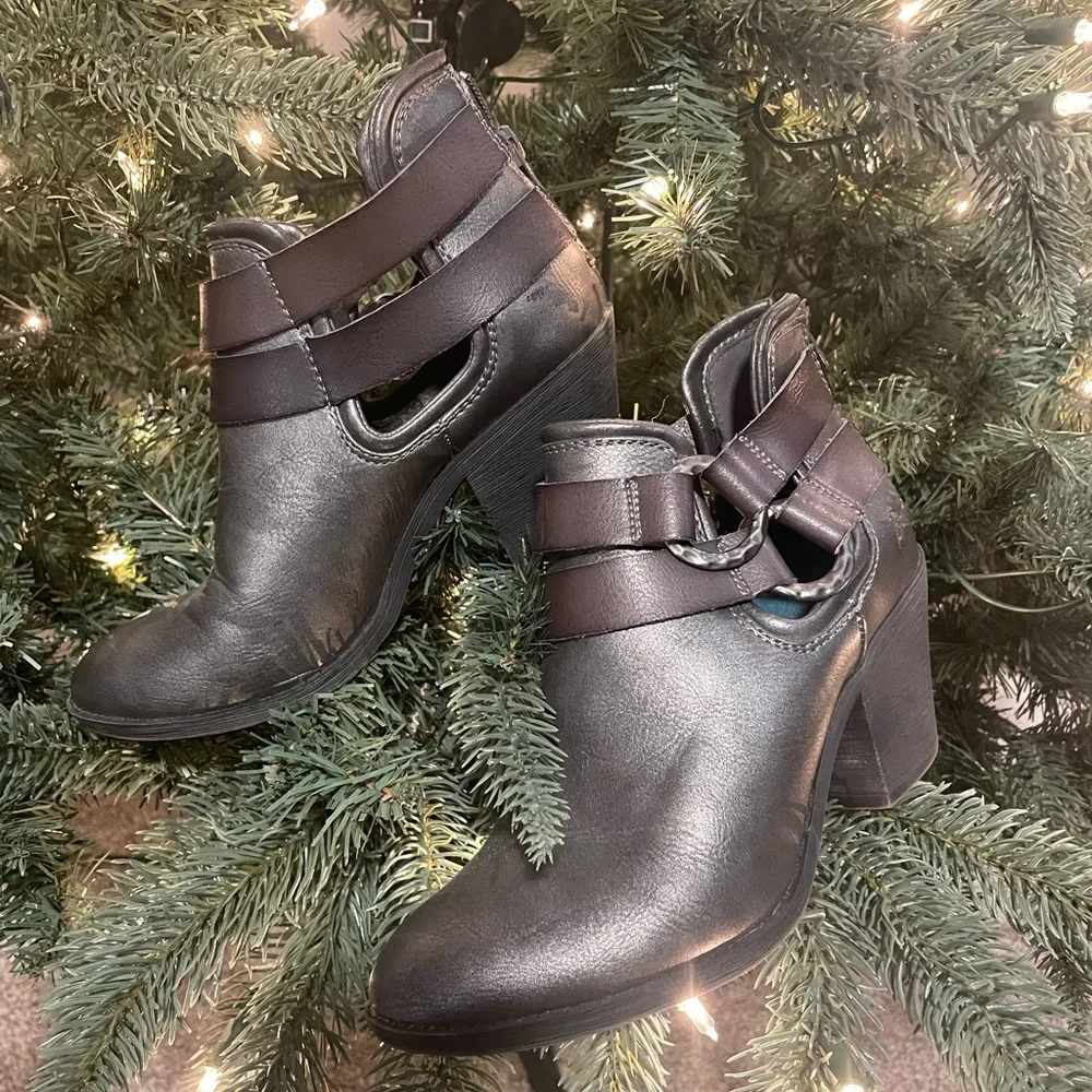 Blowfish booties - Picture 1 of 12